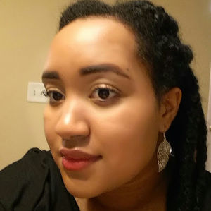 Meet your Posher, Zainab